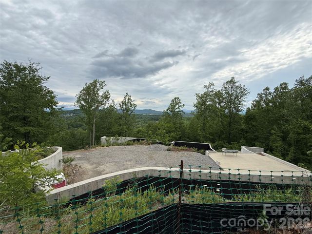 16 Ridge Pine Trail, Arden, NC 28704