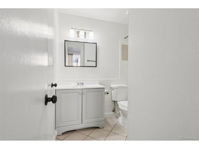 2105 Coronado Pkwy N D, Denver, CO 80229