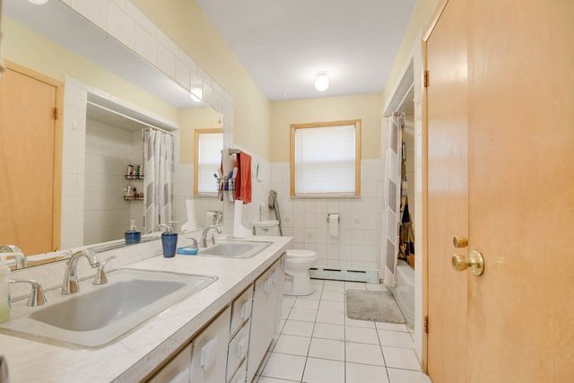 1917 York Street, Blue Island, IL 60406