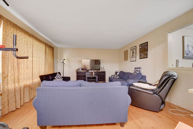 1917 York Street, Blue Island, IL 60406