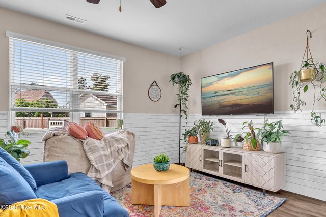 102 Tralee Place, Holly Ridge, NC 28445