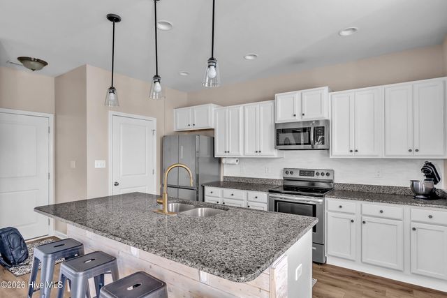 102 Tralee Place, Holly Ridge, NC 28445