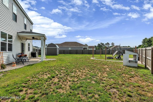 102 Tralee Place, Holly Ridge, NC 28445