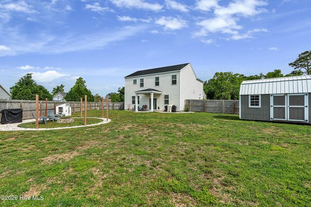 102 Tralee Place, Holly Ridge, NC 28445