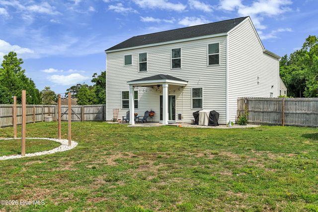 102 Tralee Place, Holly Ridge, NC 28445