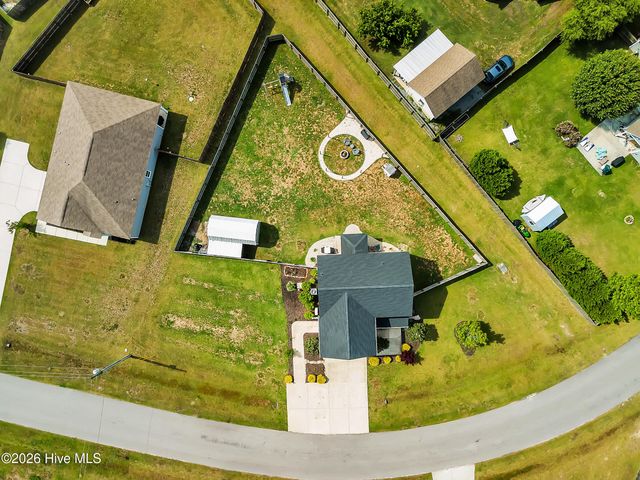 102 Tralee Place, Holly Ridge, NC 28445