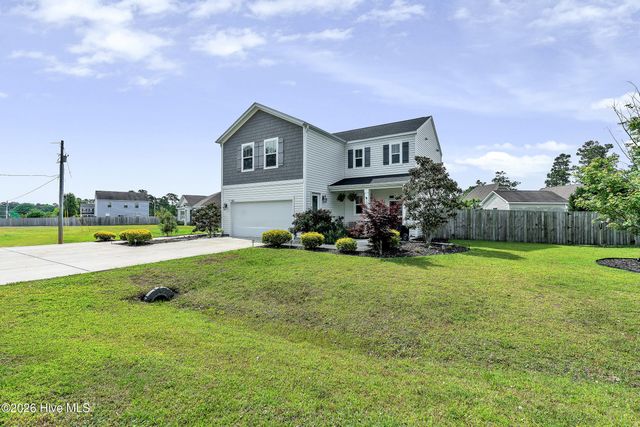 102 Tralee Place, Holly Ridge, NC 28445
