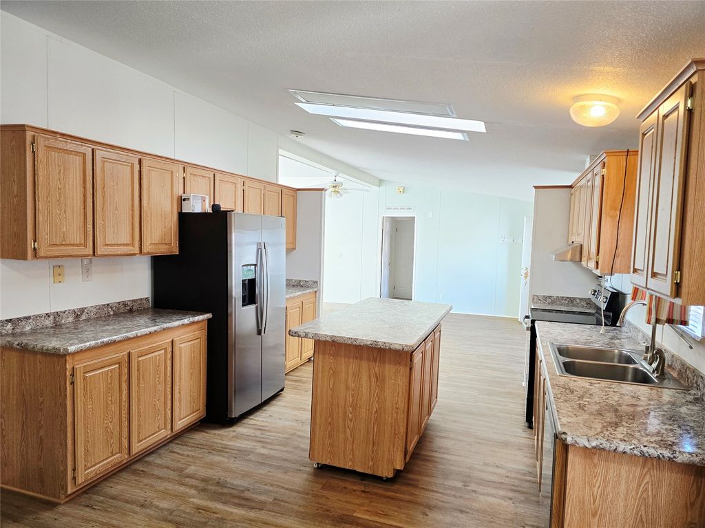 3825 Vigilante Drive, Great Falls, MT 59405 photo 9