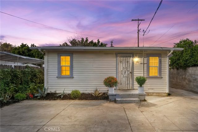 687 E 49th, Vernon, CA 90011