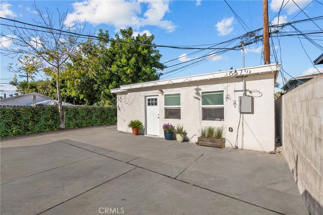 687 E 49th, Vernon, CA 90011