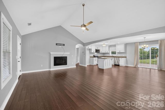8 Waterford Court, Granite Falls, NC 28630