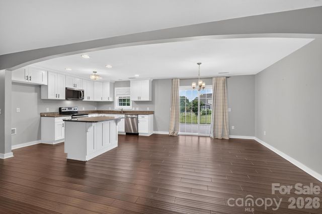 8 Waterford Court, Granite Falls, NC 28630