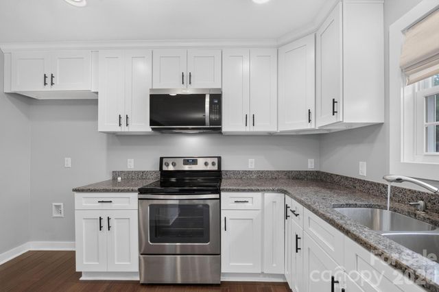 8 Waterford Court, Granite Falls, NC 28630