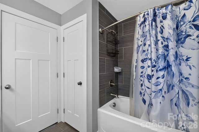 8 Waterford Court, Granite Falls, NC 28630