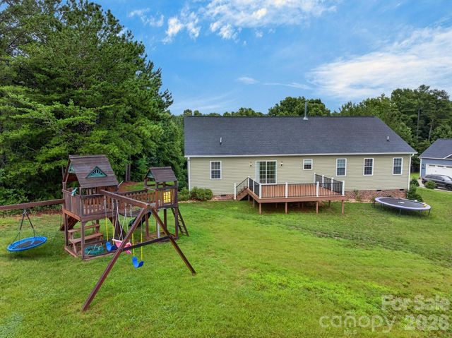 8 Waterford Court, Granite Falls, NC 28630