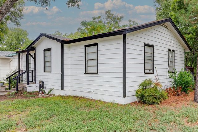 2409 Pecandale Drive, Arlington, TX 76013