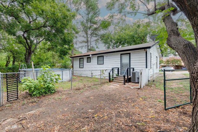 2409 Pecandale Drive, Arlington, TX 76013