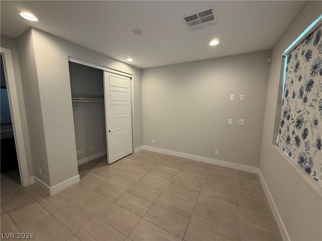7 Rancho Maria Street, Las Vegas, NV 89148