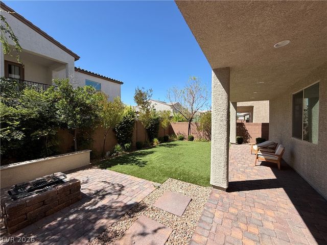 7 Rancho Maria Street, Las Vegas, NV 89148