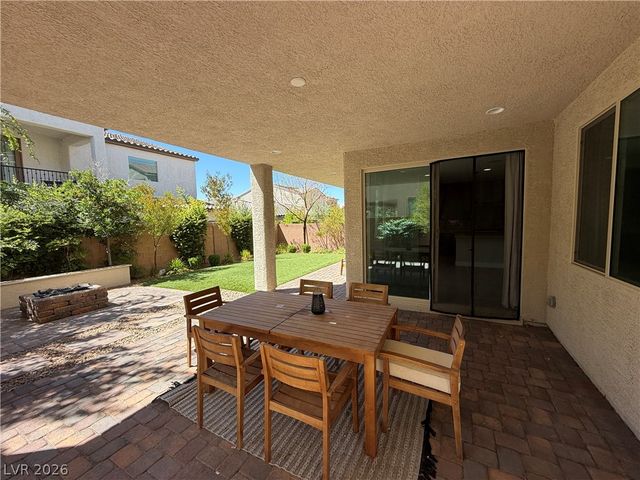 7 Rancho Maria Street, Las Vegas, NV 89148