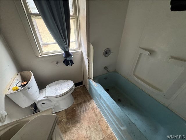 1874 South Avenue, Niagara Falls, NY 14305