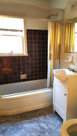 10449 Merlin Street, Detroit, MI 48224