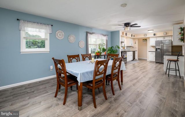 3 LIONEL LN, Hamilton, NJ 08619