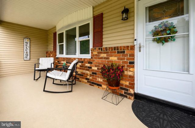 3 LIONEL LN, Hamilton, NJ 08619
