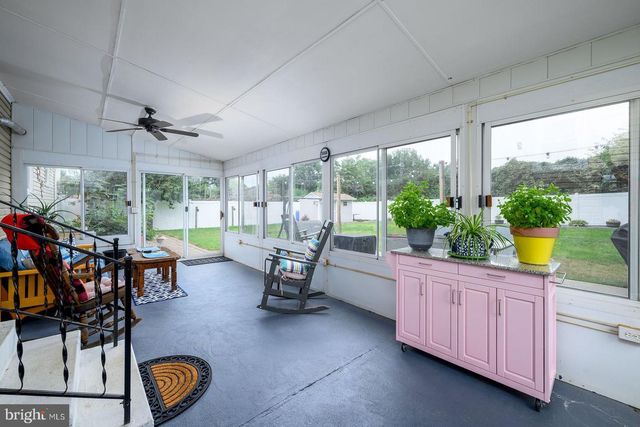 3 LIONEL LN, Hamilton, NJ 08619