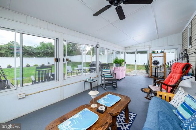 3 LIONEL LN, Hamilton, NJ 08619