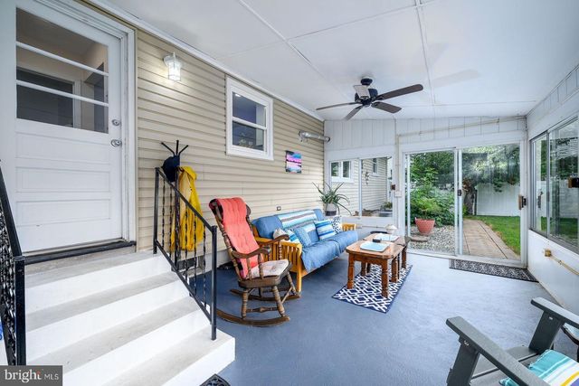 3 LIONEL LN, Hamilton, NJ 08619