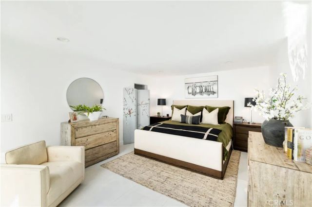 707 Begonia Avenue, Corona Del Mar, CA 92625