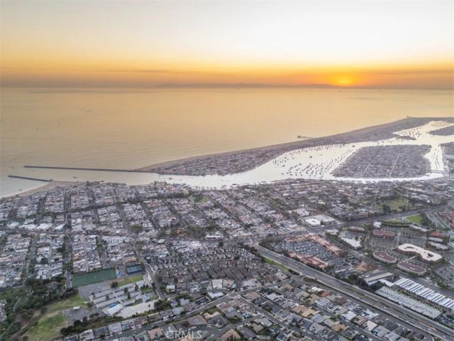 707 Begonia Avenue, Corona Del Mar, CA 92625
