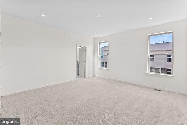 19713 MISTY MOSS SQ, Ashburn, VA 20147