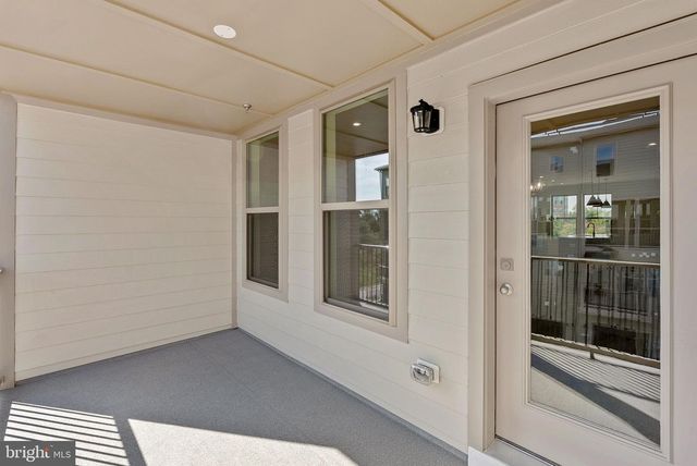 19713 MISTY MOSS SQ, Ashburn, VA 20147