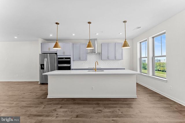 19713 MISTY MOSS SQ, Ashburn, VA 20147