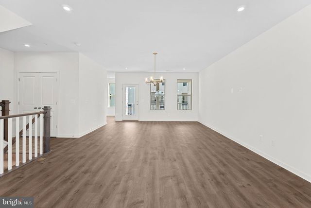 19713 MISTY MOSS SQ, Ashburn, VA 20147