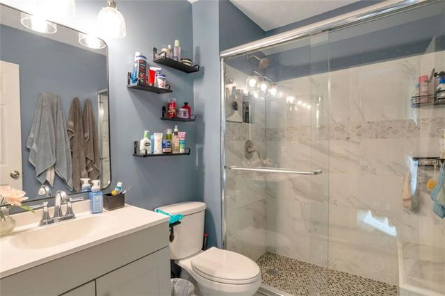 6707 SPRING HEAD Drive, Flowery Branch, GA 30542