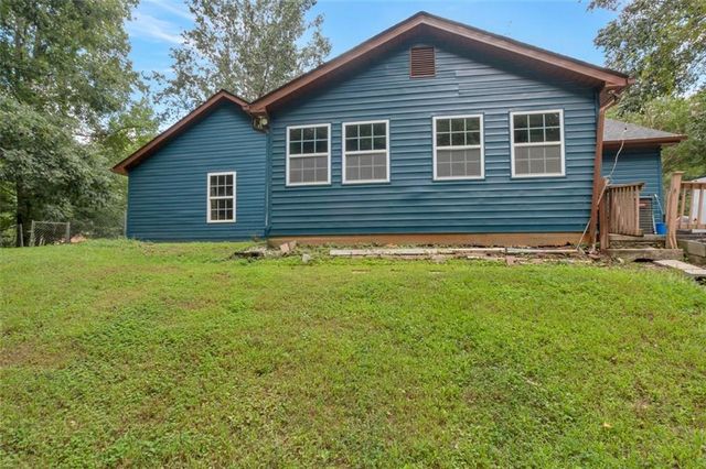 6707 SPRING HEAD Drive, Flowery Branch, GA 30542