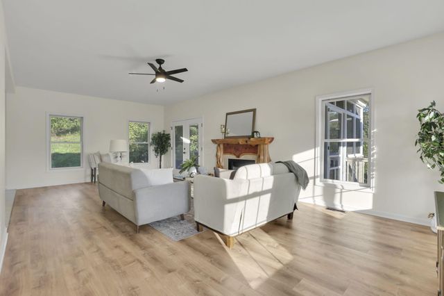 18522 Krafter Road, Laurelville, OH 43135