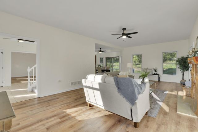 18522 Krafter Road, Laurelville, OH 43135