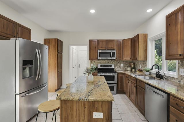 18522 Krafter Road, Laurelville, OH 43135