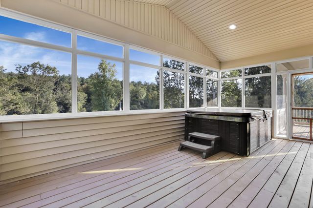 18522 Krafter Road, Laurelville, OH 43135