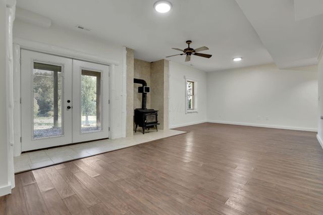 18522 Krafter Road, Laurelville, OH 43135