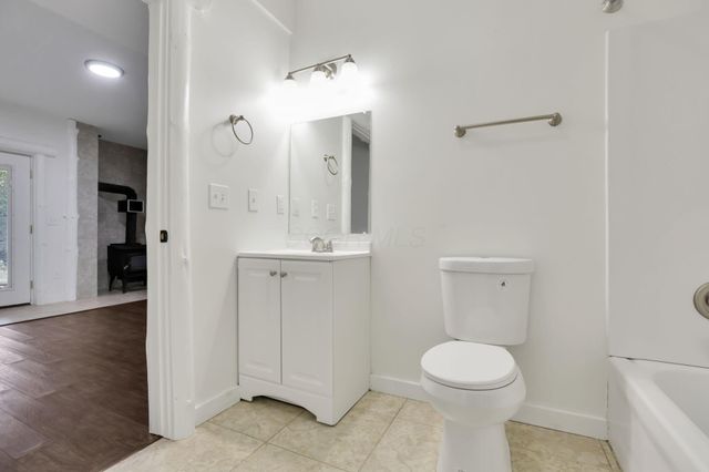 18522 Krafter Road, Laurelville, OH 43135