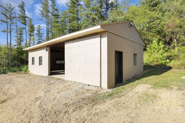 18522 Krafter Road, Laurelville, OH 43135