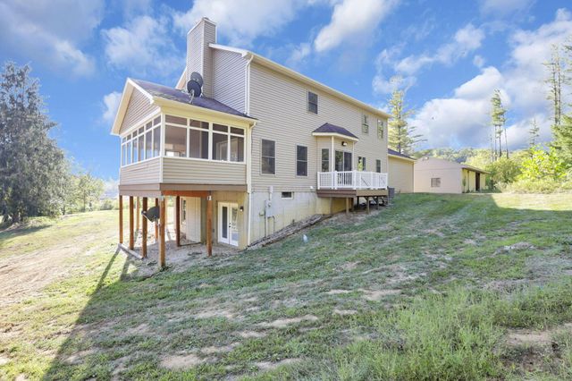 18522 Krafter Road, Laurelville, OH 43135