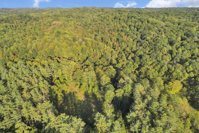 18522 Krafter Road, Laurelville, OH 43135