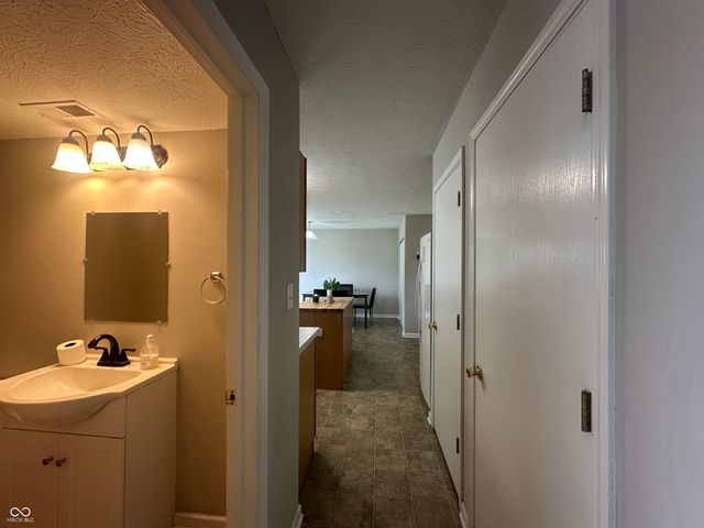 6548 Frankenberger Drive, Indianapolis, IN 46237