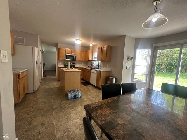 6548 Frankenberger Drive, Indianapolis, IN 46237